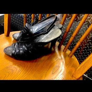 Worthington size 10 heels